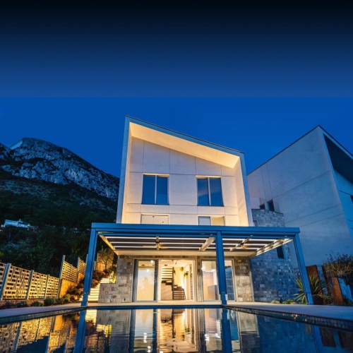 Budva 4+1 Villa