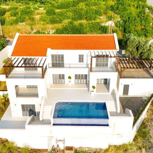 Budva 4+1 Villa